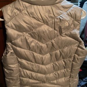 North face vest